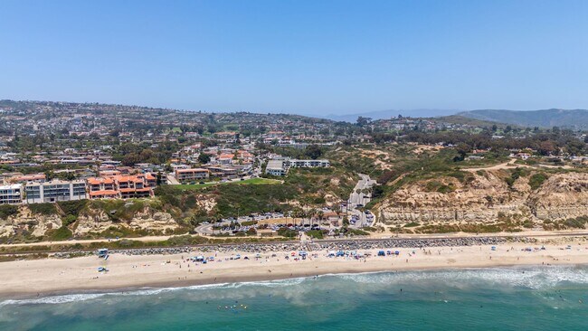 Building Photo - Live in Luxury: Spacious Sanctuary - Oceanfront Condo View Home with Mesmerizing Pacific Views