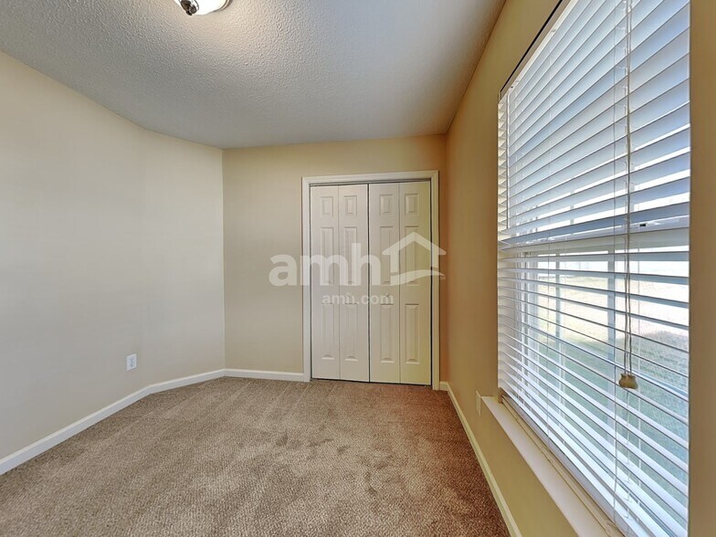 Building Photo - 4952 Lighthouse Ct