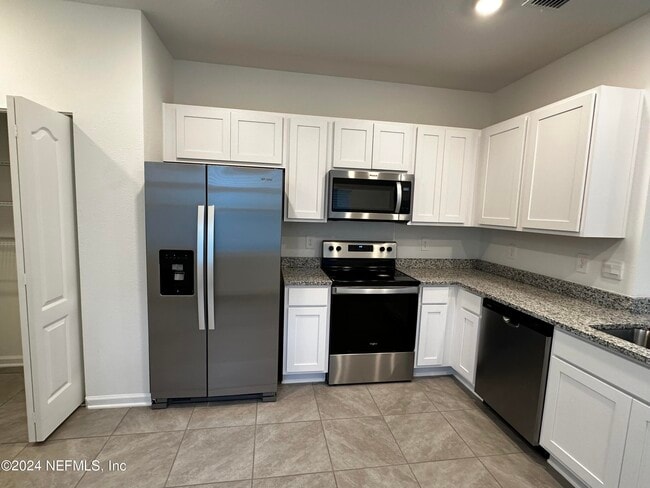 Building Photo - 35 Tidal Bch Ave