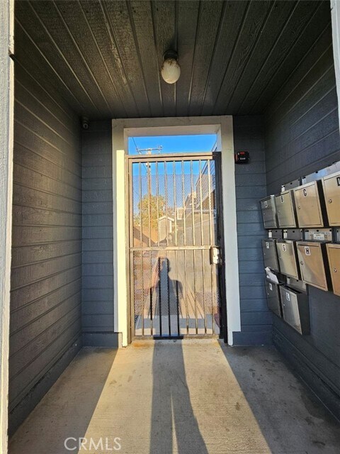 Building Photo - 1120 Nicklett Ave