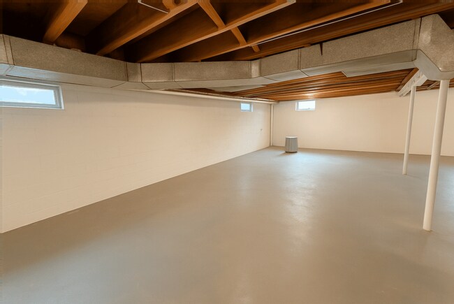 Building Photo - 3260 M-52