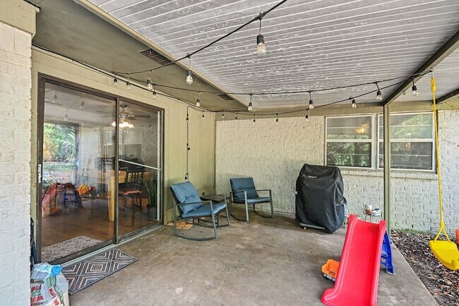 Building Photo - 5304 Westhaven Dr