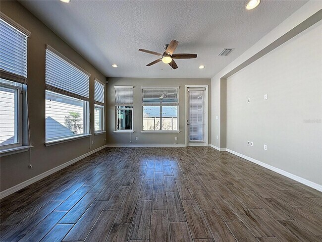 Building Photo - 329 Alcove Dr
