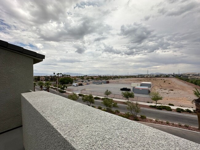 Building Photo - Experience Modern Elegance in this Summerl...
