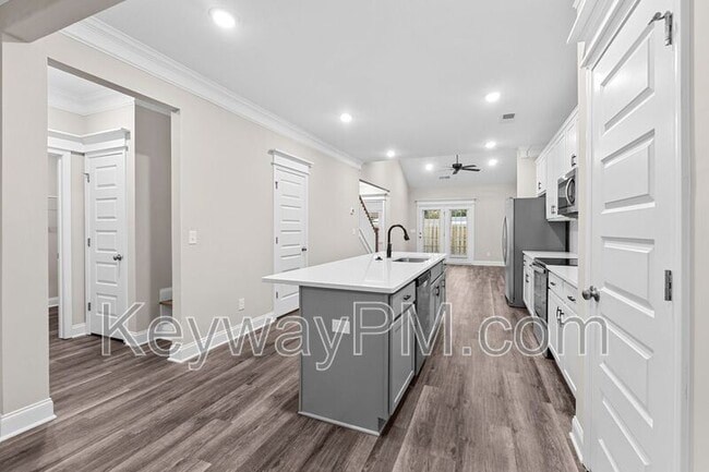 Building Photo - 8049 Kinsale Ave SE