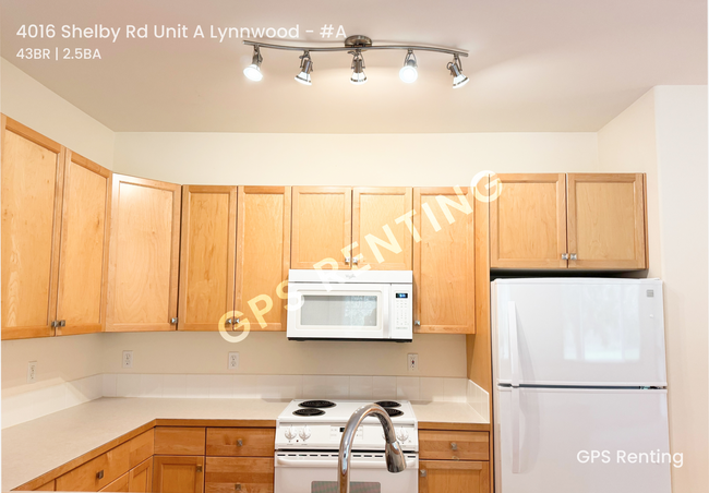 Building Photo - Charming 3-Bedroom Home in Lynnwood – Spac...