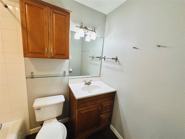 Building Photo - 3428 Willowrun Dr