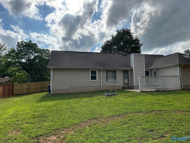 Building Photo - 101 Springfield Ln