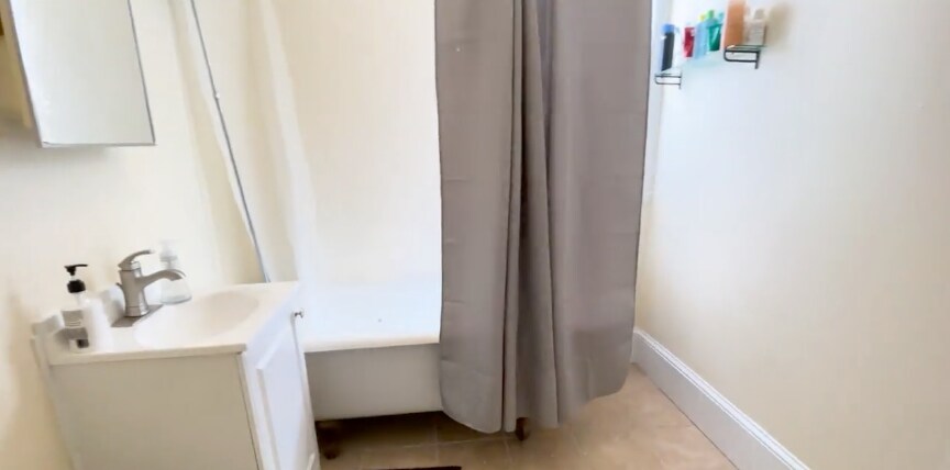 Building Photo - 883 Huntington Ave