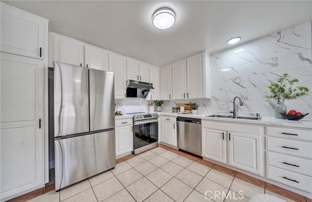 Building Photo - 17272 Candleberry