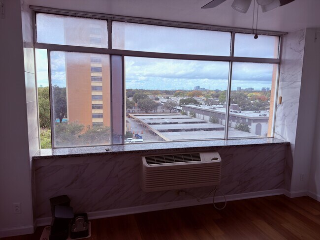 Building Photo - 7510 Hornwood Dr