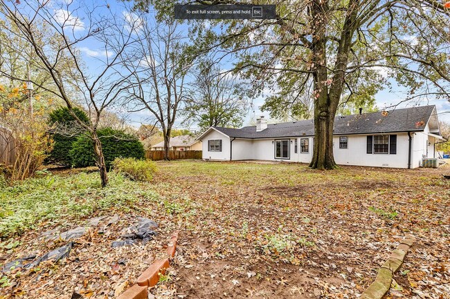 Building Photo - Welcome to your dream home! 4 bedroom 3 ba...