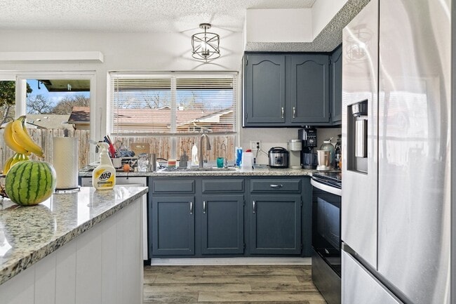 Building Photo - 6021 Jester Dr