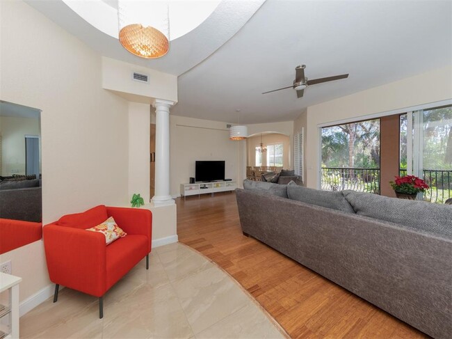 Building Photo - 5531 46th Ct W