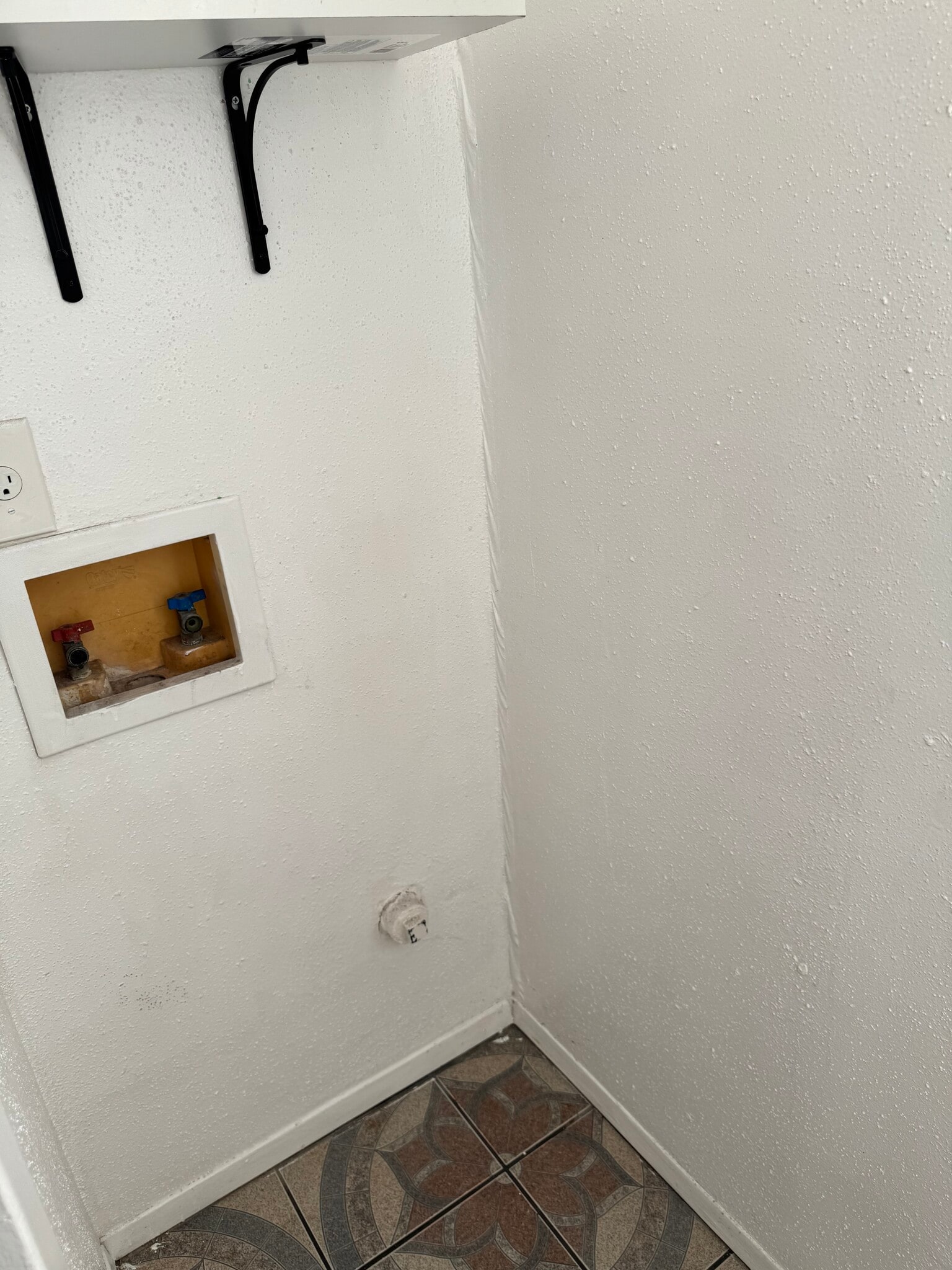 Building Photo - 1221 Delaware St