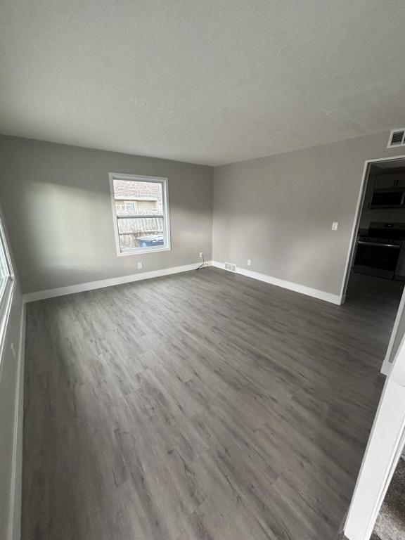 Building Photo - 1816 Brownell Rd