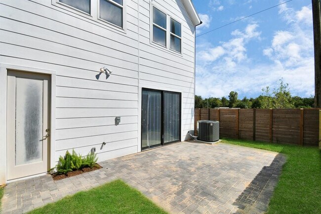 Building Photo - 4025 Boho Ln