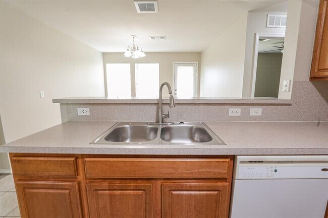 Building Photo - 2705 NW 187th Terrace
