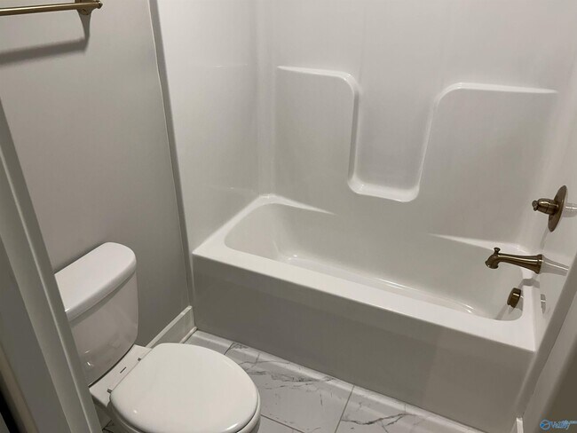 Building Photo - 6619 Camilla Dr