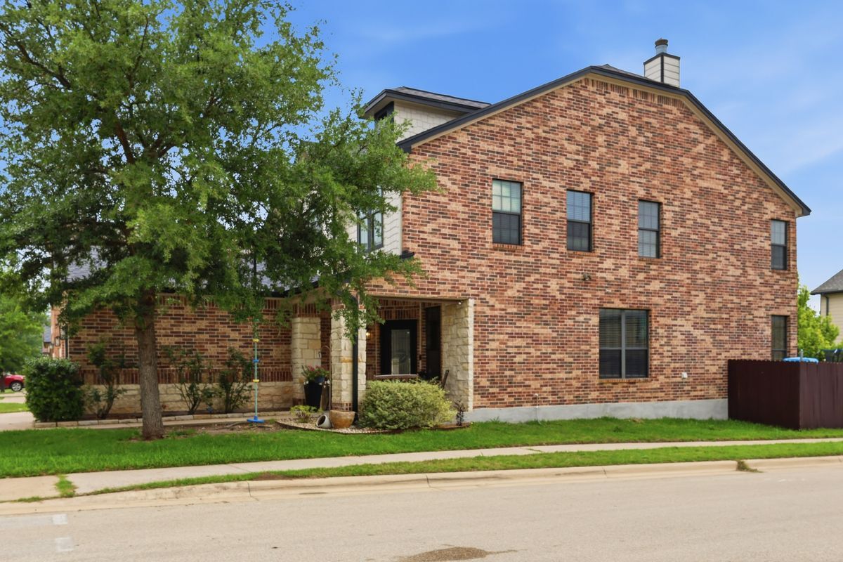 Building Photo - 1083 Tumbleweed Trail
