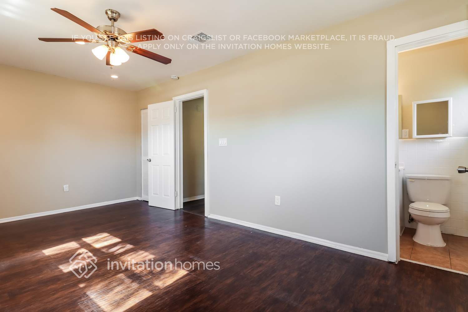 Building Photo - 8541 Jacaranda Ave