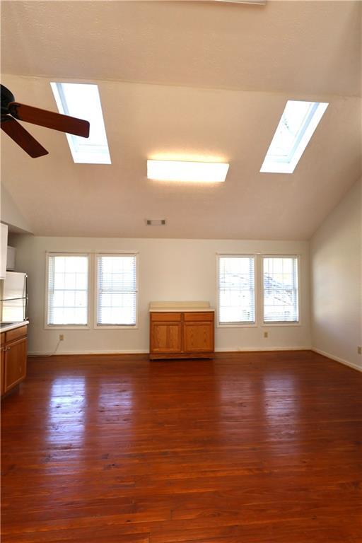 Building Photo - 217 Mountain View St