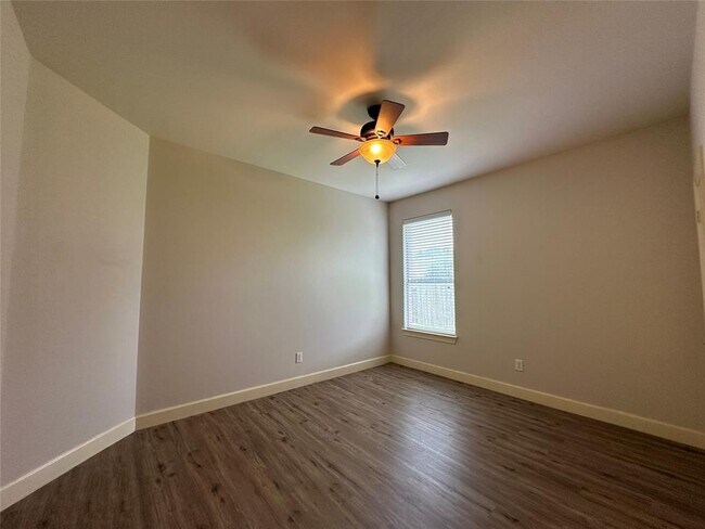 Building Photo - 811 Admiral Bay Ln