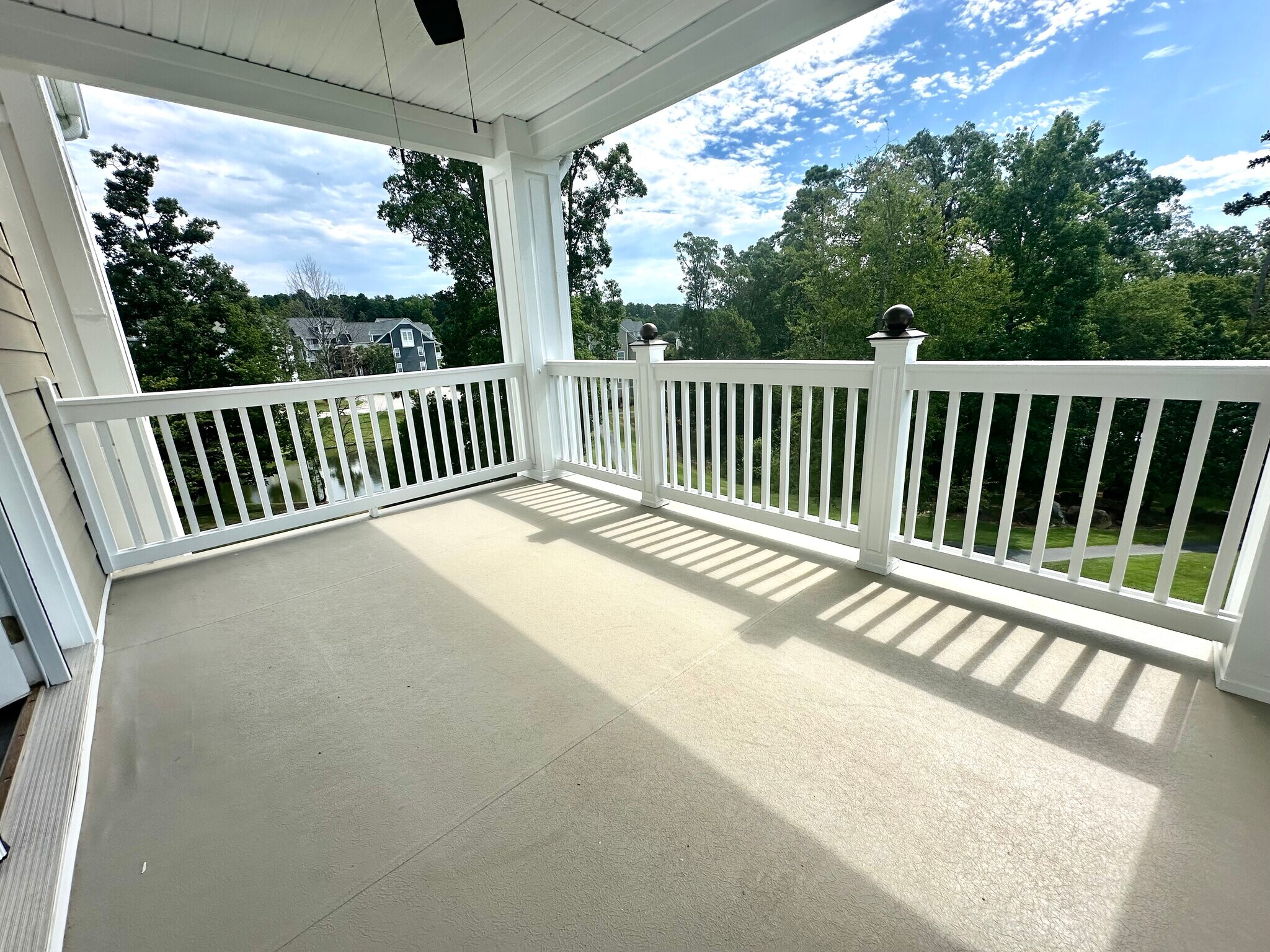 Building Photo - 149 Breezes Dr