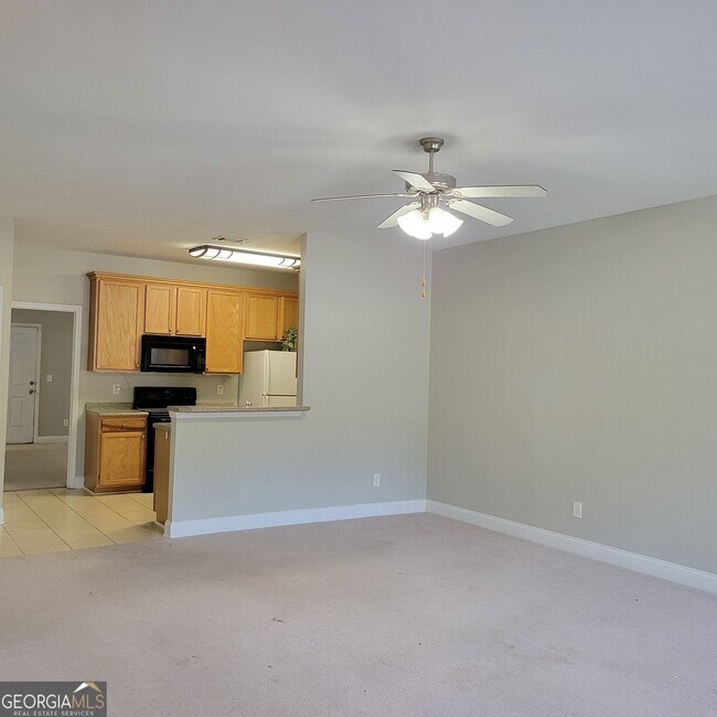 Building Photo - 114 Lakeview Estates Dr