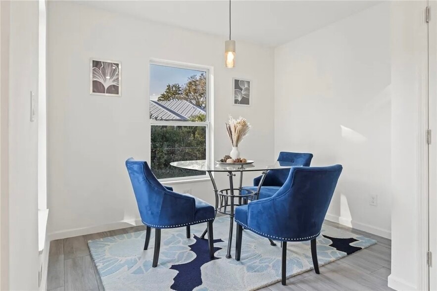 Building Photo - 8575 99th Ct