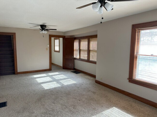 Building Photo - 2080 SW Washburn Ave