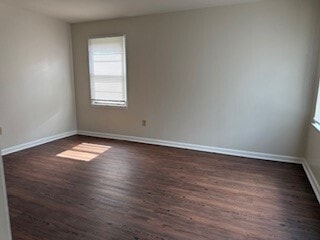 Building Photo - 125 Rosewood Dr