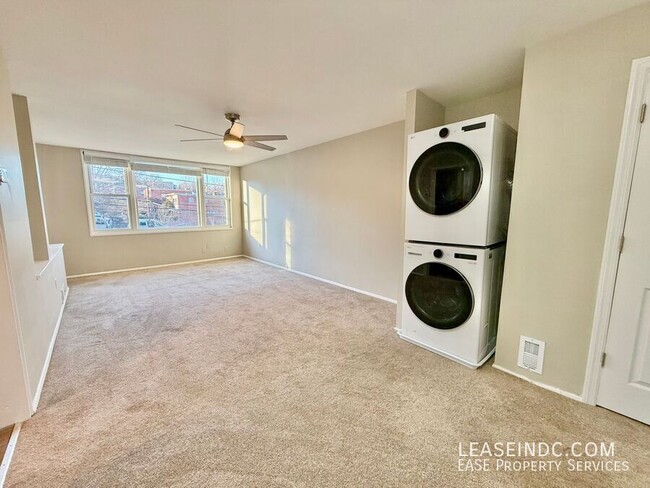 Building Photo - 4407 2nd St NE