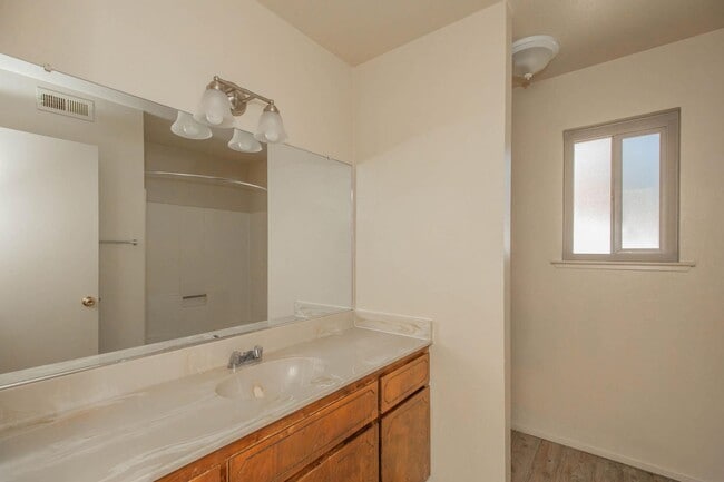 Floorplan - Vantage Pointe West