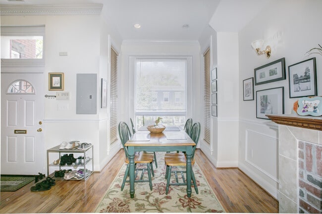 Building Photo - 1631 4th St NW