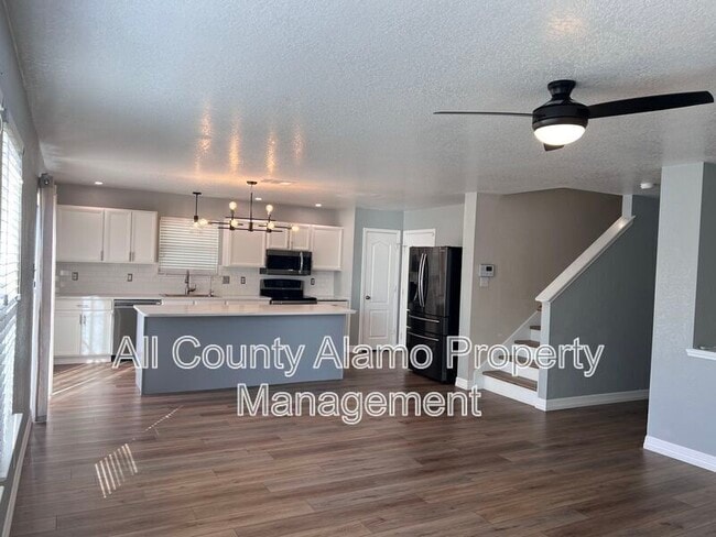 Building Photo - 7431 Cedar Farm