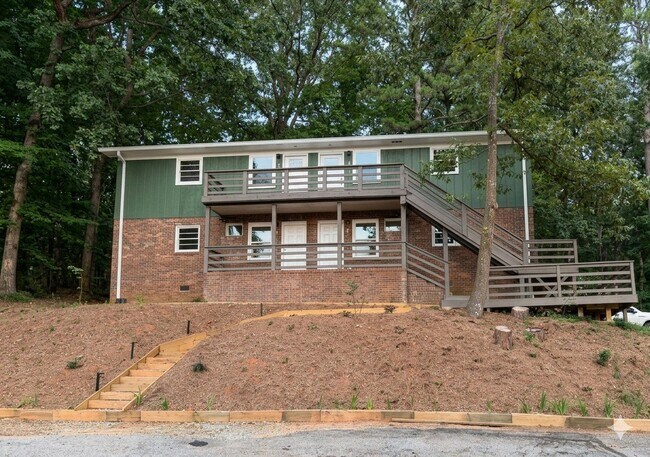 Building Photo - 408 Old Central Rd