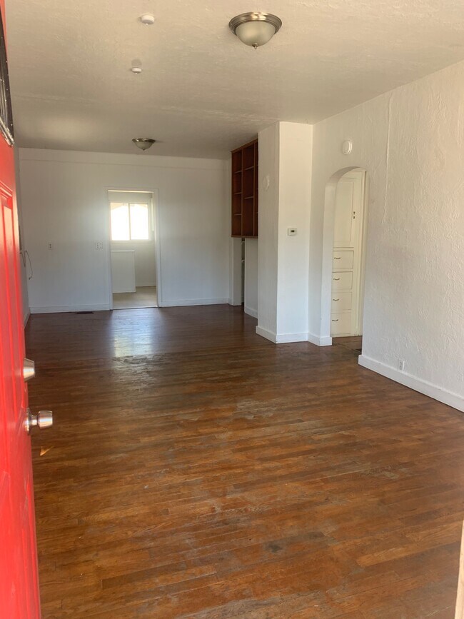 Building Photo - 1440 Texas Ave