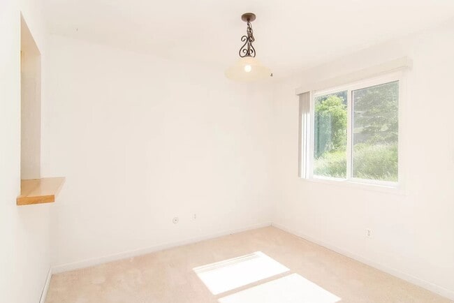 Building Photo - 1764 Clear Creek Dr