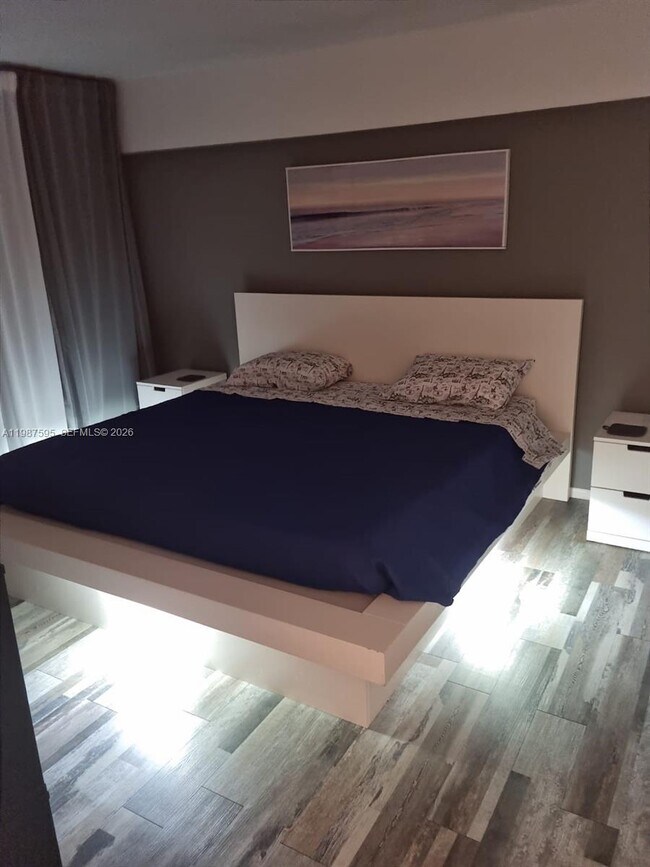 Building Photo - 1498 Jefferson Ave