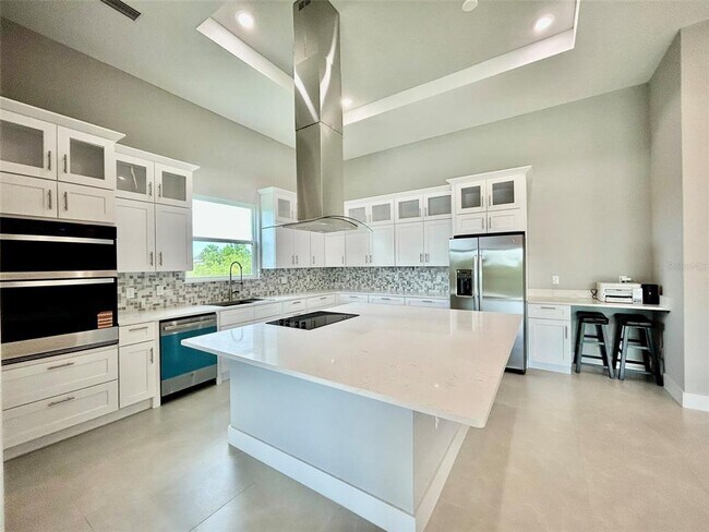 Building Photo - 15109 Aquarius Cir