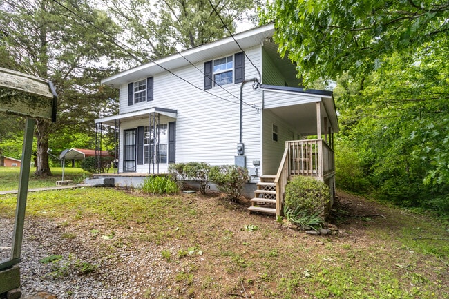 Building Photo - 513 Benton Cir