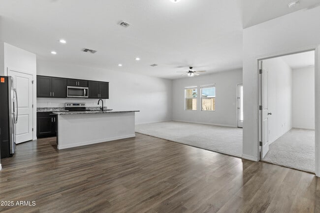 Building Photo - 390 S Verdad Ln