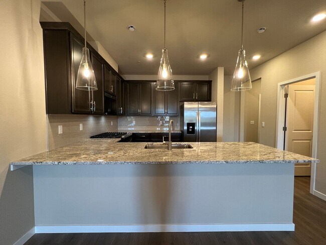 Building Photo - Brand New Townhome with fine finishes ready for you to enjoy. Great views!