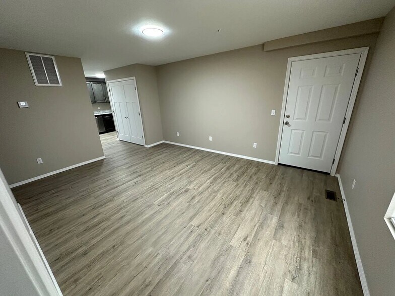 Building Photo - 609 Texas Ave