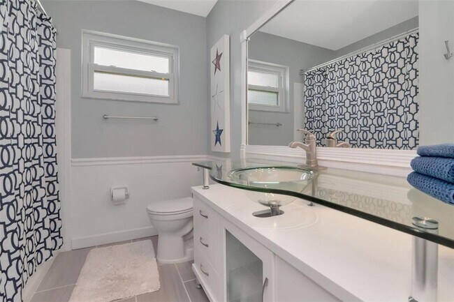 Building Photo - 4712 114th St N