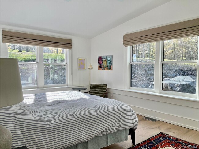 Building Photo - 323 Haddock Hill Rd