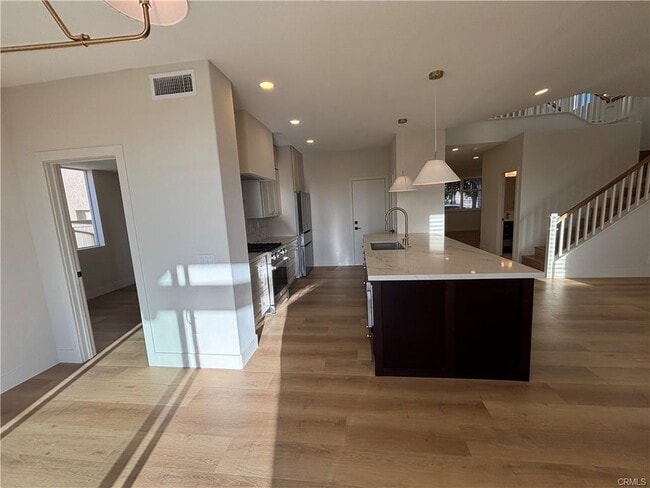 Building Photo - 33 Grassy Knoll Ln