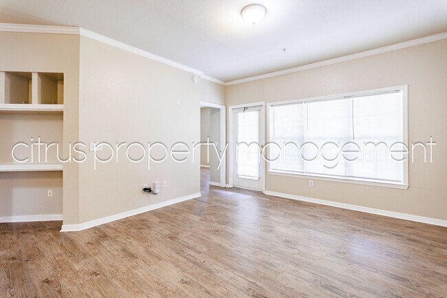 Building Photo - 2/2 Condo in Millenia Available Now