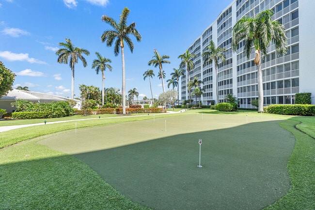 Building Photo - 3310 S Ocean Blvd